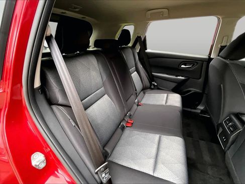Used 2025 Nissan Rogue SV FWD image 20