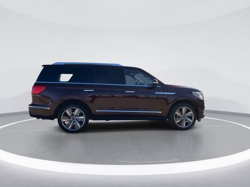 Used 2019 Lincoln Navigator Reserve w/ Cargo Package image 9