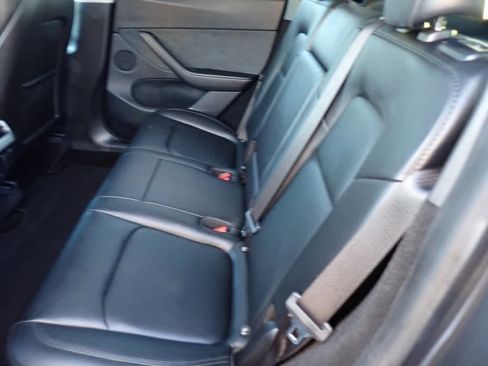 Used 2024 Tesla Model Y Long Range image 22