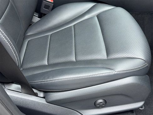 Used 2021 Mercedes-Benz GLC 300 image 47