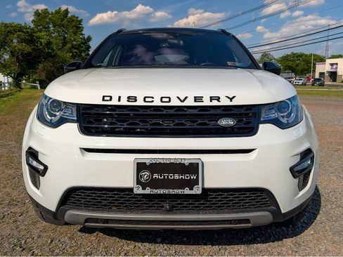 Used 2019 Land Rover Discovery Sport HSE AWD/4WD image 2