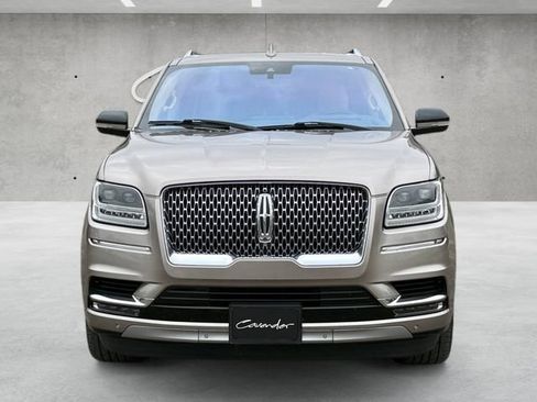 Used 2018 Lincoln Navigator Select w/ Technology Package RWD image 19