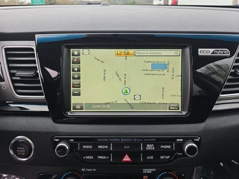 Used 2017 Kia Niro Touring image 15