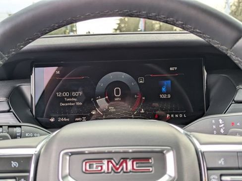 Used 2024 GMC Acadia Elevation image 15