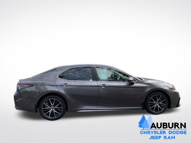 Used 2023 Toyota Camry SE FWD image 8