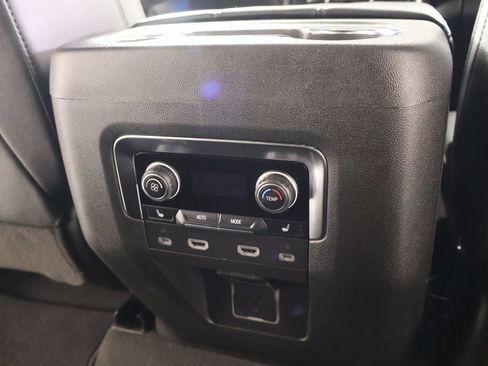 Used 2024 Chevrolet Tahoe RST w/ Luxury Package AWD/4WD image 18