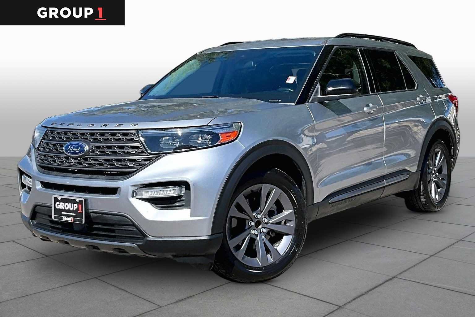 Used 2022 Ford Explorer XLT w/ Equipment Group 202A RWD image 1