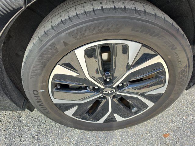 Used 2024 Kia EV6 Wind RWD image 9