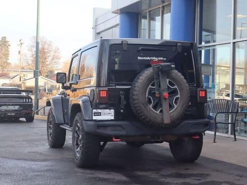 Used 2015 Jeep Wrangler Rubicon image 3