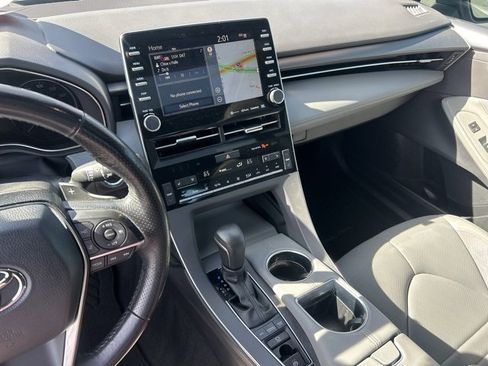 Used 2019 Toyota Avalon Touring image 24