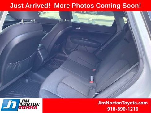 Used 2016 Kia Optima LX FWD image 6