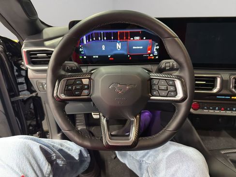 Used 2025 Ford Mustang GT Premium image 21