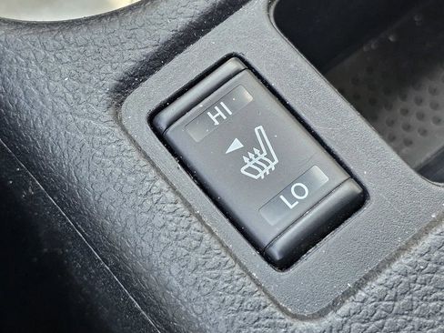 Used 2019 Nissan Rogue S w/ Special Edition Package AWD/4WD image 10