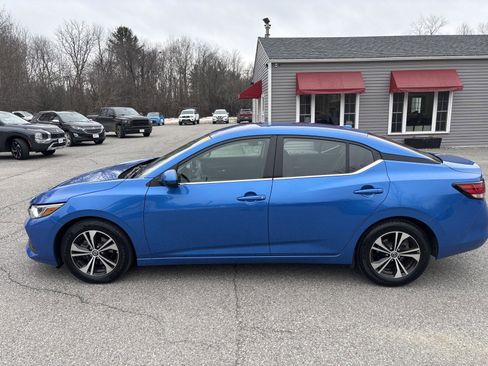 Used 2023 Nissan Sentra SV image 2
