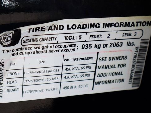 Used 2012 Ford F250 Lariat w/ Lariat Interior Pkg AWD/4WD image 54