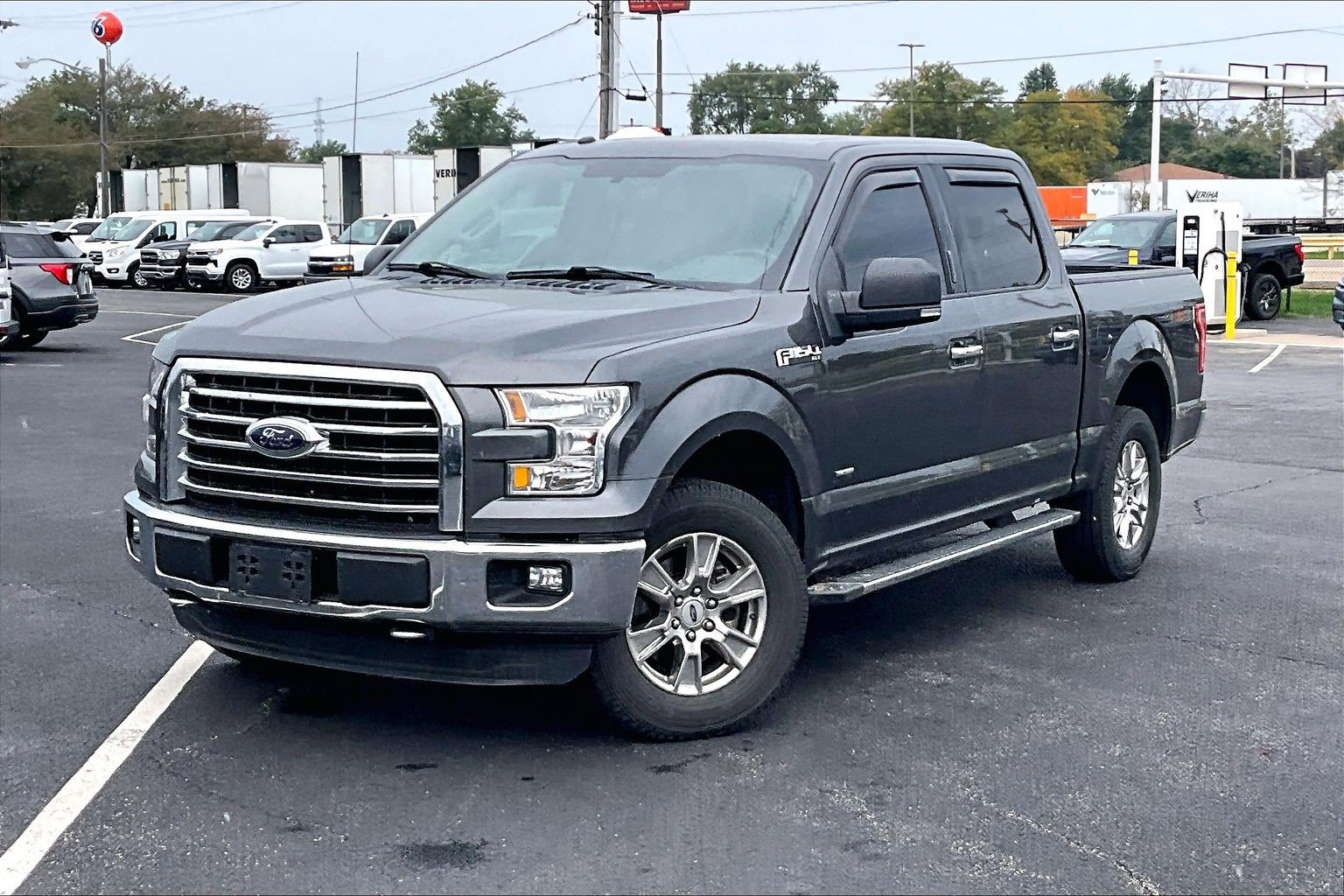 Used 2016 Ford F150 XLT w/ Equipment Group 302A Luxury AWD/4WD image 7