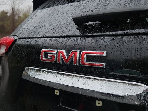 Certified 2023 GMC Terrain SLE w/ Driver Convenience Package image 29