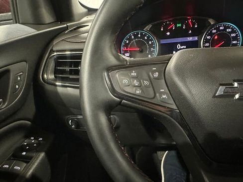 Used 2023 Chevrolet Equinox RS w/ RS Leather Package AWD/4WD image 17