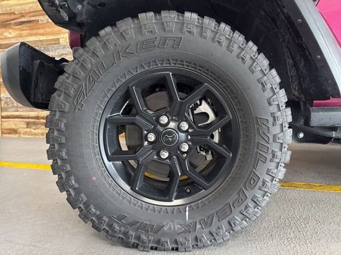 Used 2024 Jeep Wrangler Unlimited Sport AWD/4WD image 10