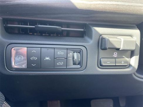 New 2025 GMC Sierra EV Denali image 17