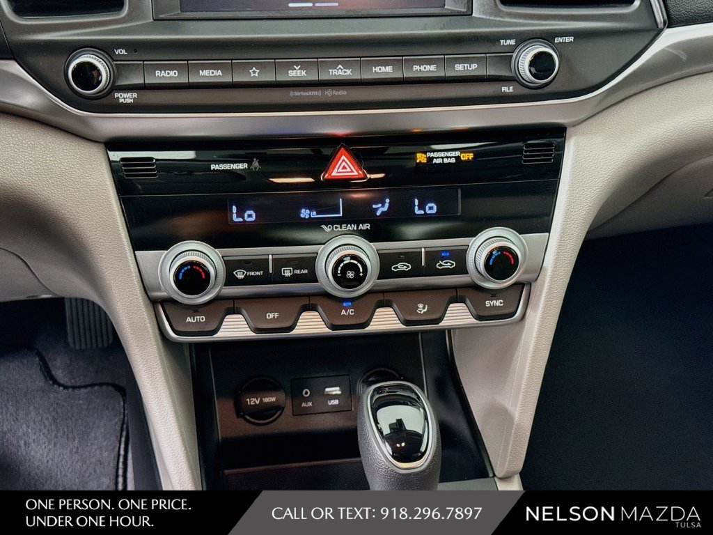 Used 2020 Hyundai Elantra SEL FWD image 28