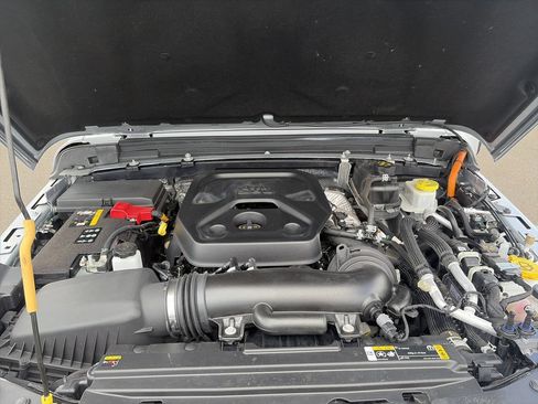 Used 2024 Jeep Wrangler High Altitude AWD/4WD image 46