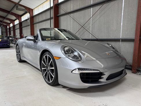 Used 2014 Porsche 911 Carrera S image 17