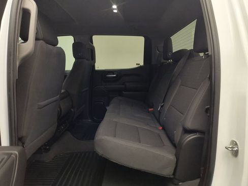 Used 2021 Chevrolet Silverado 1500 LT w/ Z71 Off-Road Package AWD/4WD image 13