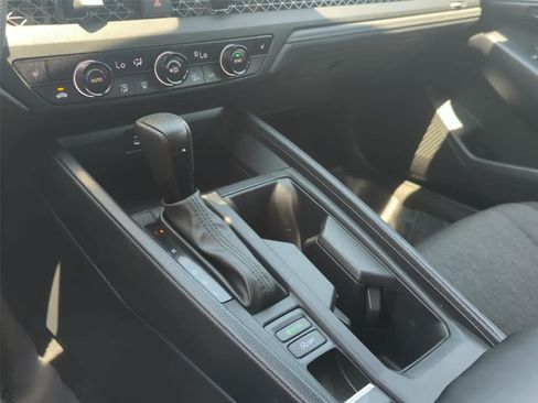 Used 2023 Honda Accord SE image 23