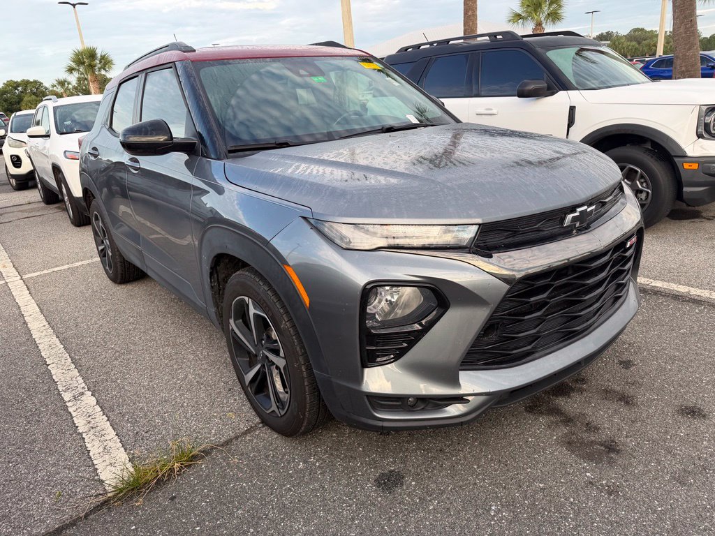 Used 2021 Chevrolet TrailBlazer RS w/ Sun and Liftgate Package FWD image 1