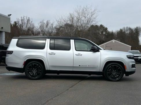 Used 2024 Jeep Grand Wagoneer L Series II w/ Quick Order Packagew 28T image 7