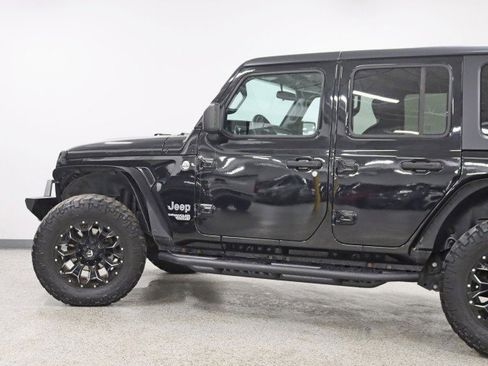 Used 2019 Jeep Wrangler Unlimited Sport S image 11