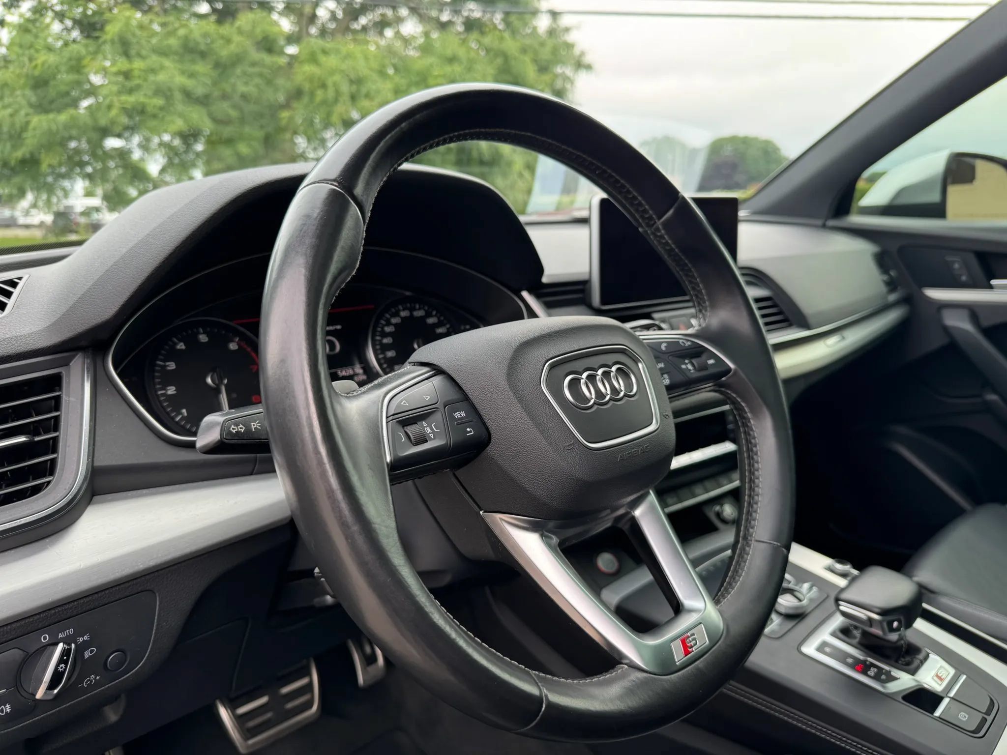 Used 2018 Audi SQ5 Premium Plus AWD/4WD image 22