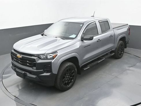 Used 2025 Chevrolet Colorado W/T w/ WT Custom Package AWD/4WD image 33