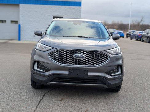 Used 2023 Ford Edge SEL image 11