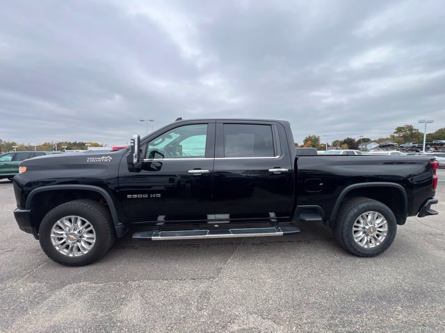Used 2022 Chevrolet Silverado 2500 High Country w/ Safety Package II AWD/4WD image 8
