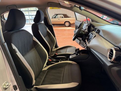Used 2021 Nissan Versa SV image 20