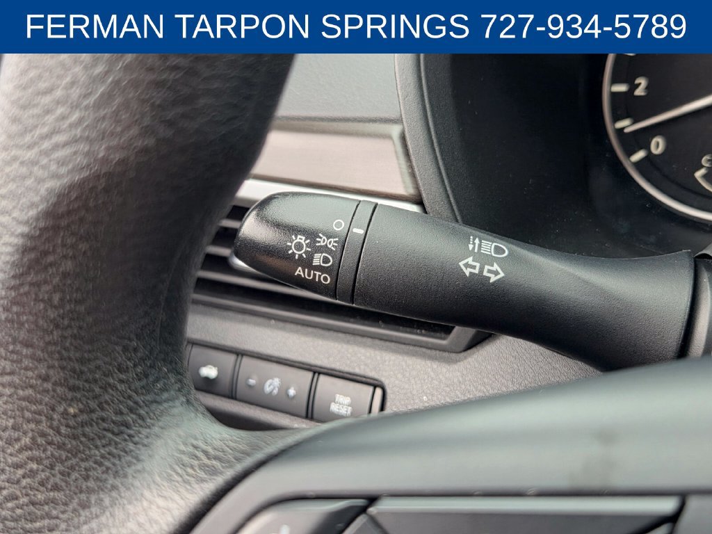 Used 2025 Nissan Altima 2.5 SV FWD image 29