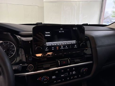 Used 2022 Nissan Pathfinder SL w/ SL Black Package image 27