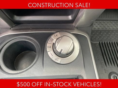 Used 2019 Toyota 4Runner SR5 AWD/4WD image 31
