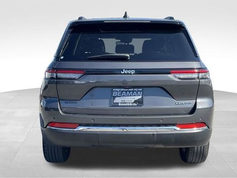 Used 2022 Jeep Grand Cherokee Limited image 6