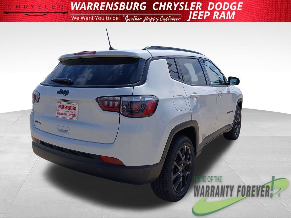 New 2026 Jeep Compass Latitude AWD/4WD image 4
