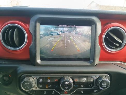 Used 2021 Jeep Wrangler Unlimited Rubicon AWD/4WD image 33