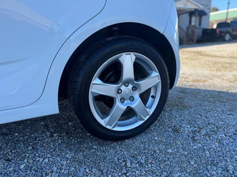 Used 2014 Chevrolet Sonic LTZ image 10