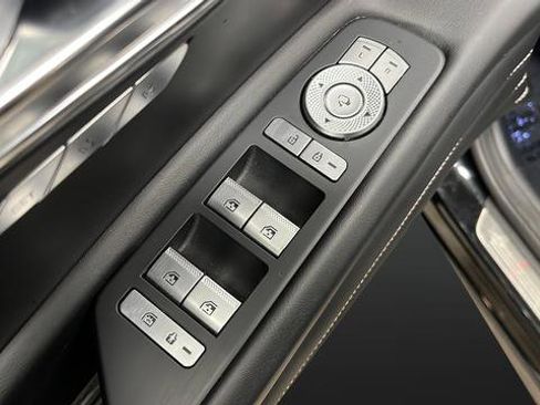 Used 2024 Genesis GV80 3.5T Prestige Signature image 22