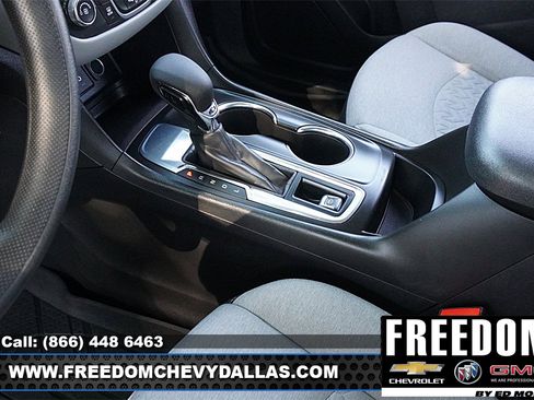 Used 2022 Chevrolet Equinox LS w/ LPO, Floor Liner Package FWD image 28