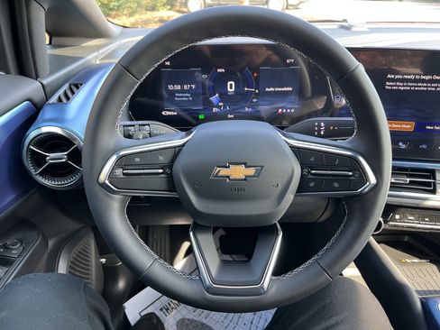 New 2026 Chevrolet Equinox EV LT image 57