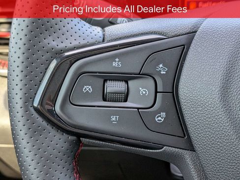Used 2025 Chevrolet Trax RS w/ Driver Confidence Package FWD image 26