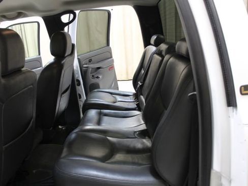 Used 2006 Chevrolet Silverado 2500 LT image 18