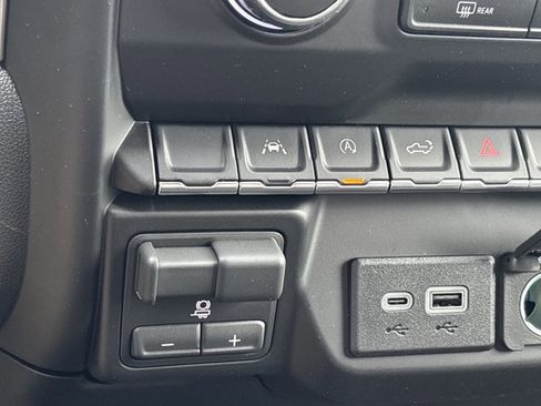 New 2026 Chevrolet Silverado 1500 Custom Trail Boss w/ Turbomax Blackout Package AWD/4WD image 35